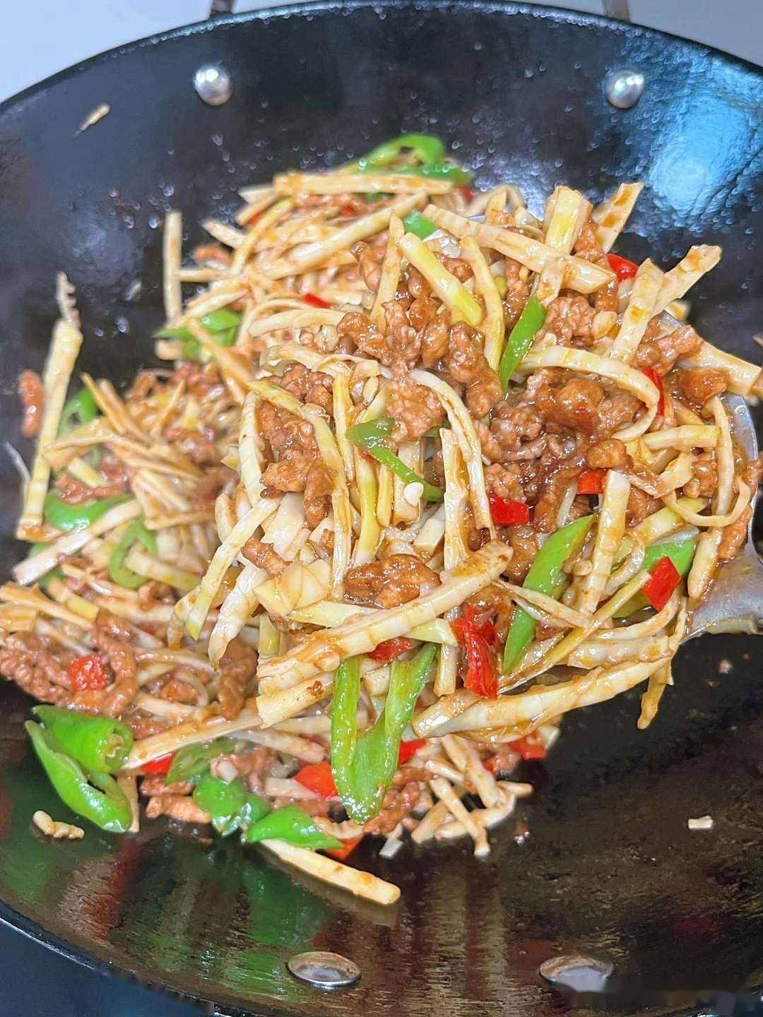 笋怎么炒好吃(新鲜笋怎么做好吃)-第1张图片